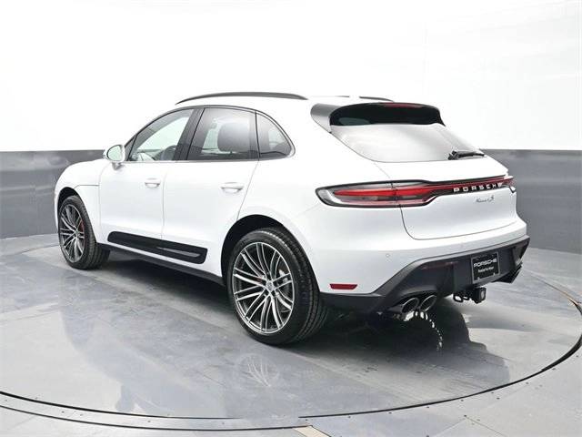 2026 Porsche Macan S photo 3