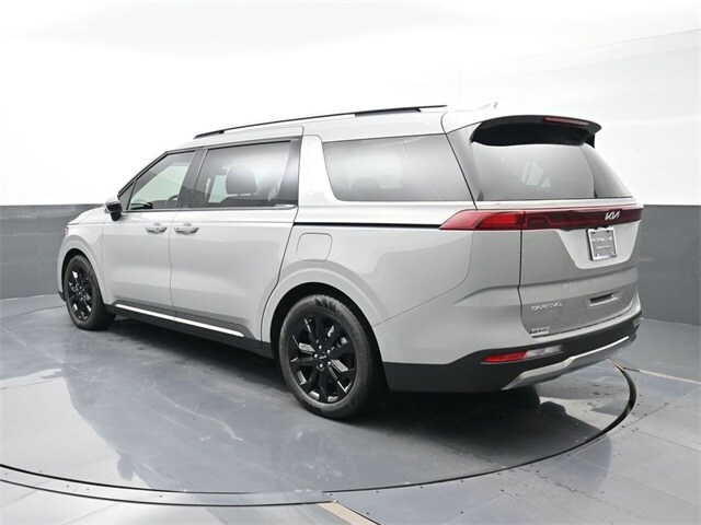 2023 Kia Carnival SX Prestige photo 3