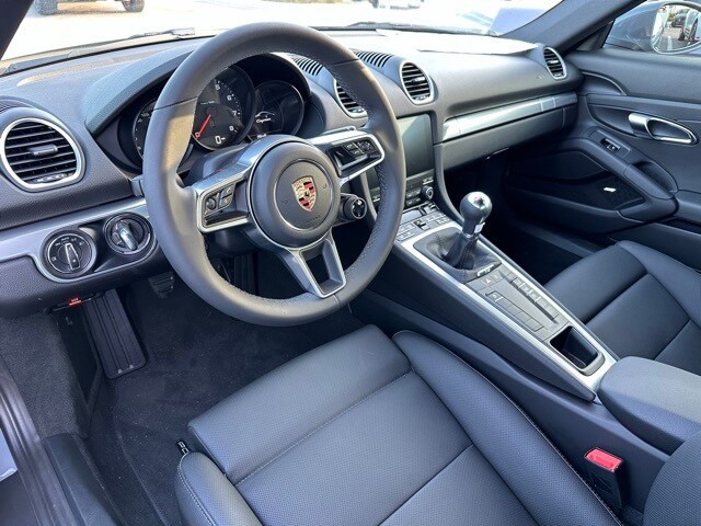 2025 Porsche Cayman Base S photo 4