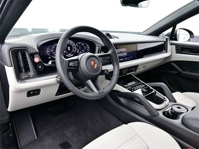2026 Porsche Cayenne Coupe photo 4
