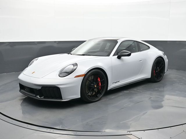 2026 Porsche 911 Carrera 4 GTS Coupe