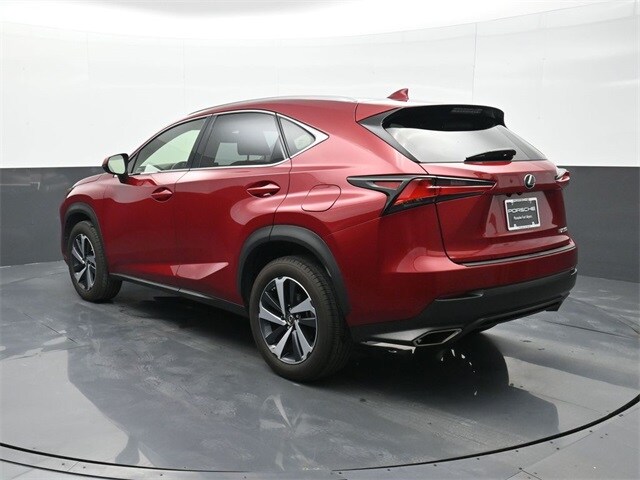 2021 Lexus NX 300 photo 3