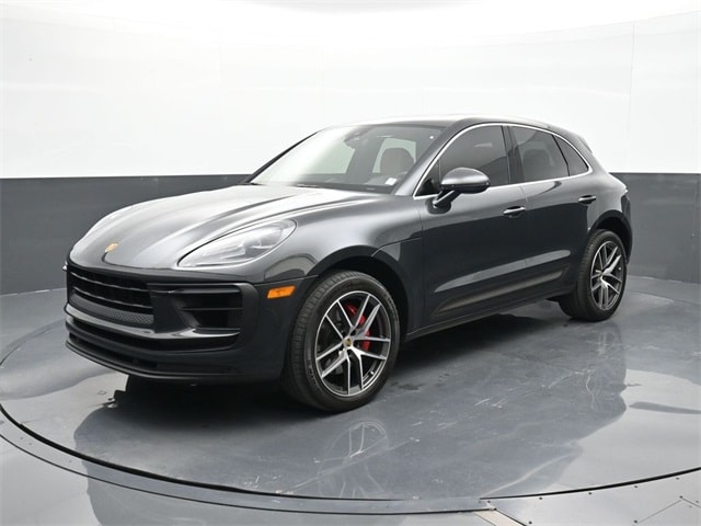 2022 Porsche Macan