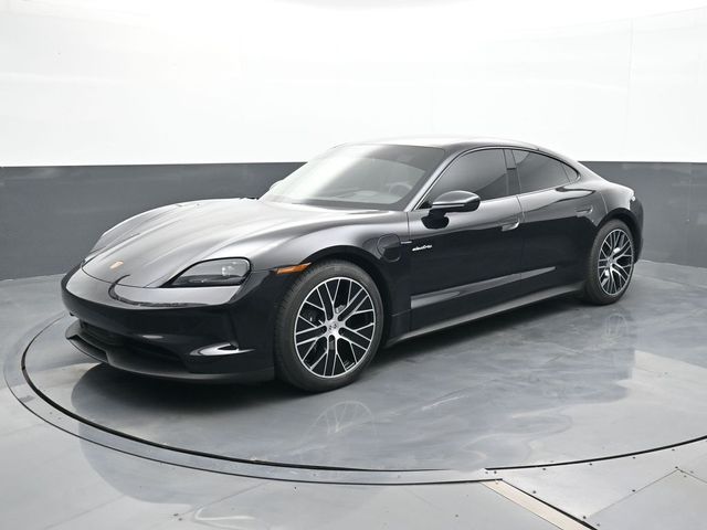 2025 Porsche Taycan -'s photo
