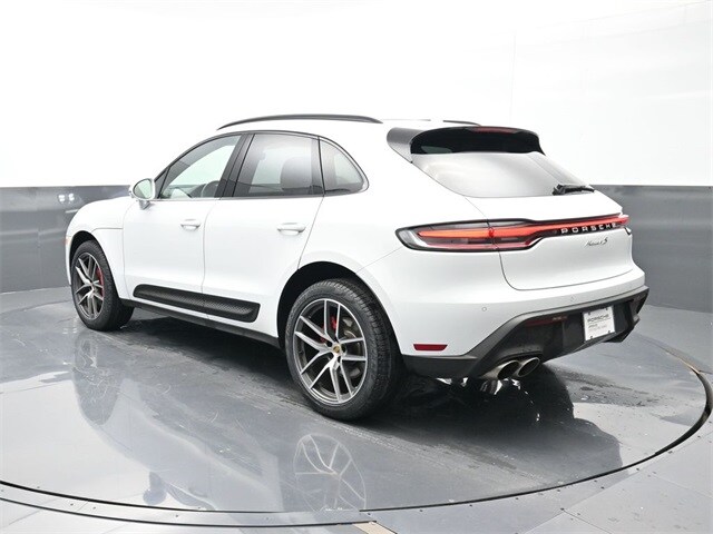 2023 Porsche Macan S photo 3