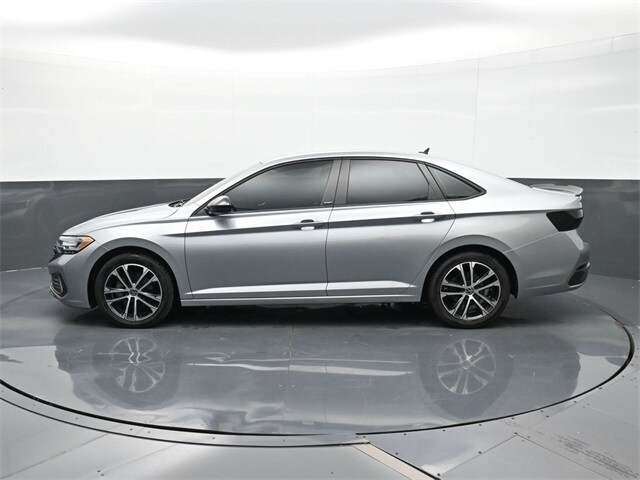 2023 Volkswagen Jetta 1.5T Sport photo 2