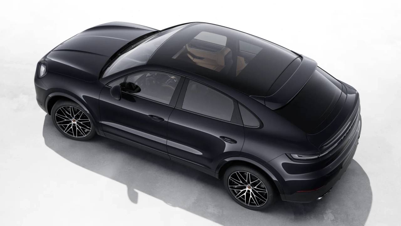 2026 Porsche Cayenne Coupe photo 4
