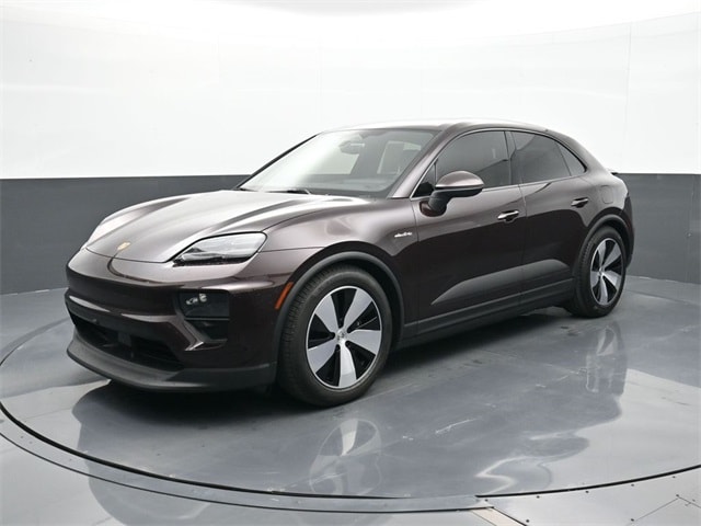 2024 Porsche Macan Base's photo