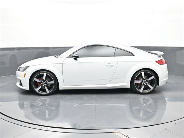2022 Audi TT 2.0T Quattro photo 2