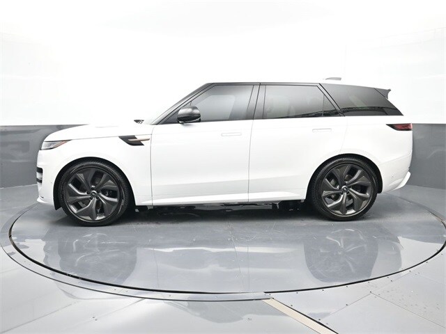 2024 Land Rover Range Rover Sport P400 Dynamic SE photo 2