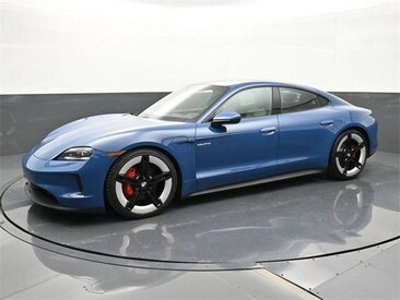 2025 Porsche Taycan 4S Sedan
