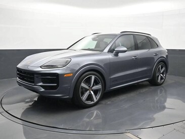 2026 Porsche Cayenne GTS SUV