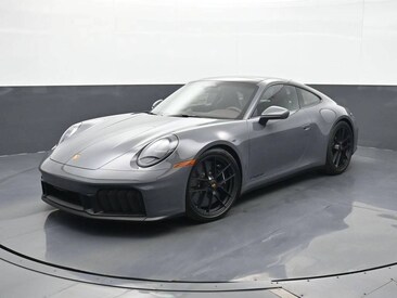 2026 Porsche 911 Carrera 4 GTS Coupe