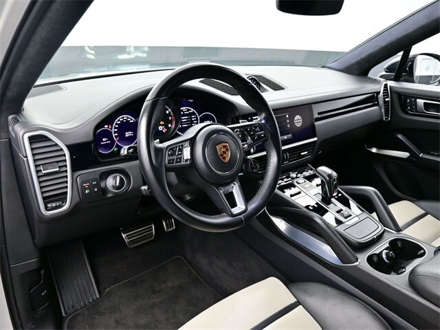 2022 Porsche Cayenne Coupe Turbo photo 4