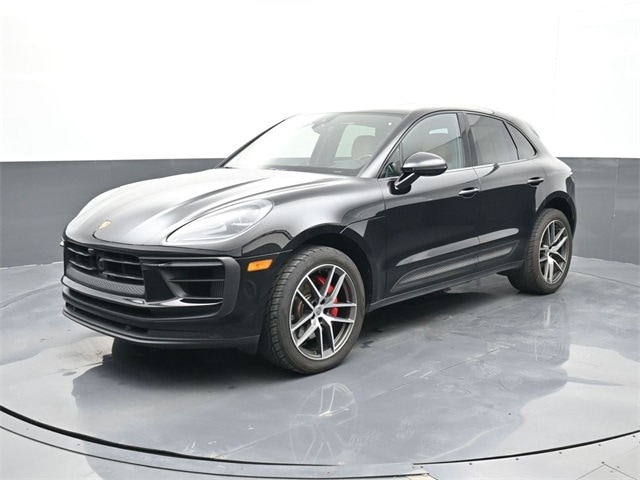 2023 Porsche Macan S's photo