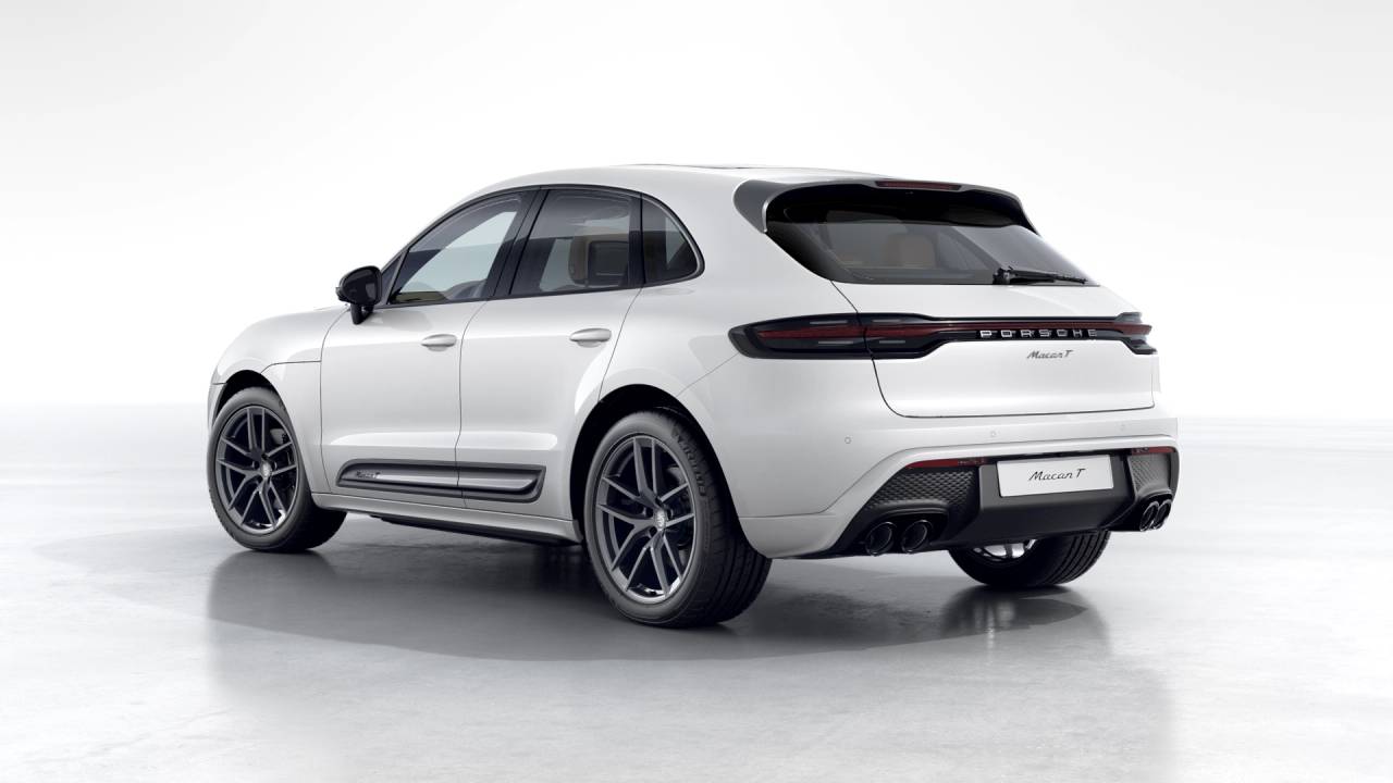 2026 Porsche Macan T photo 3