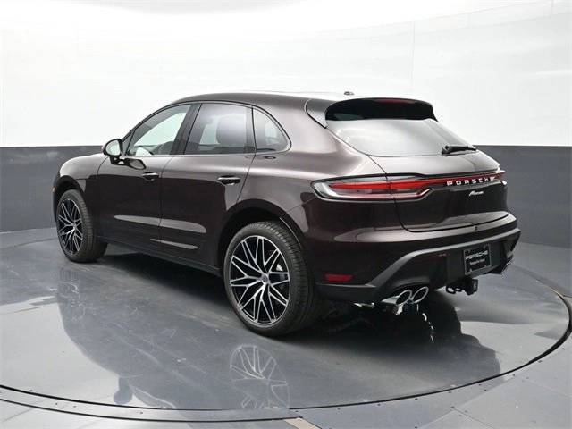 2026 Porsche Macan T photo 3