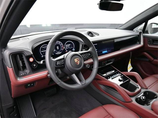 2026 Porsche Cayenne Coupe photo 4