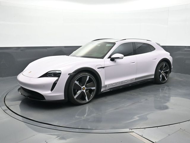 2024 Porsche Taycan 4S Cross Turismo's photo