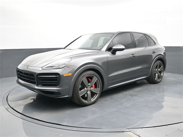2021 Porsche Cayenne GTS's photo