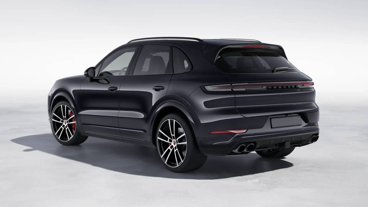 2026 Porsche Cayenne S photo 3