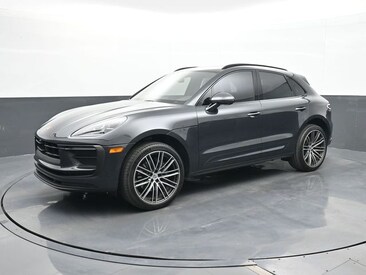 2025 Porsche Macan SUV