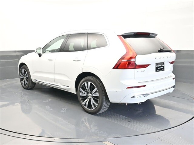2022 Volvo XC60 Inscription photo 3