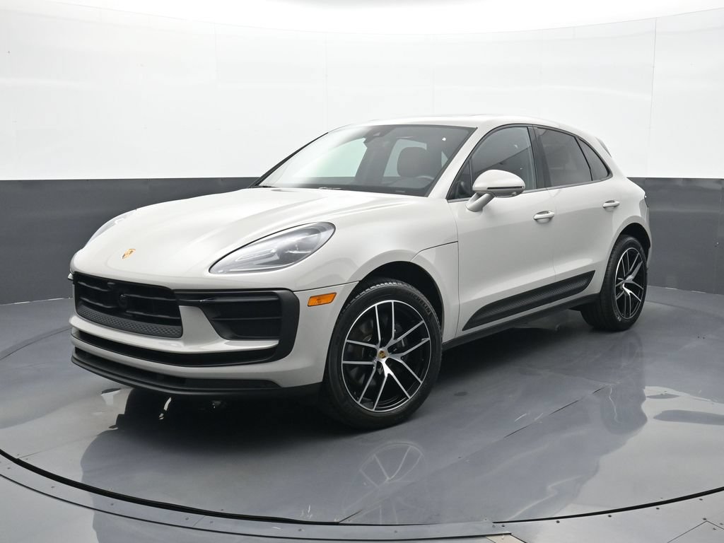 2024 Porsche Macan T