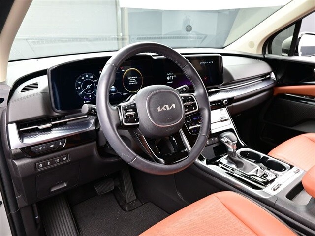 2023 Kia Carnival SX Prestige photo 4