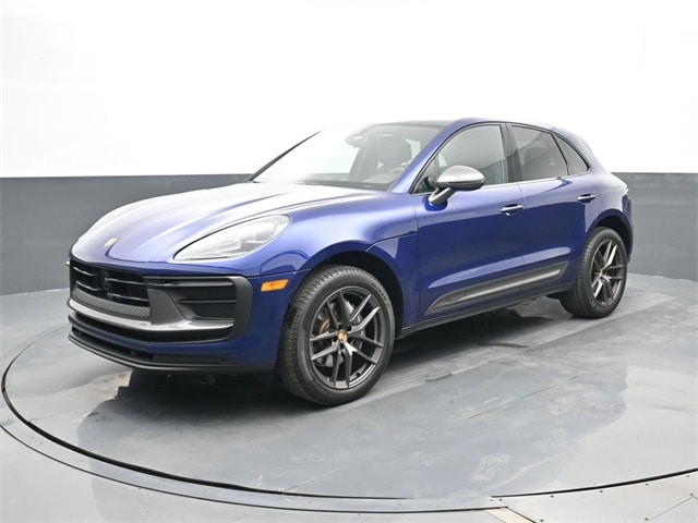2023 Porsche Macan T's photo
