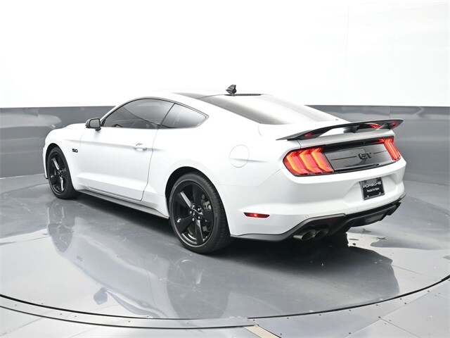 2023 Ford Mustang GT Premium photo 3