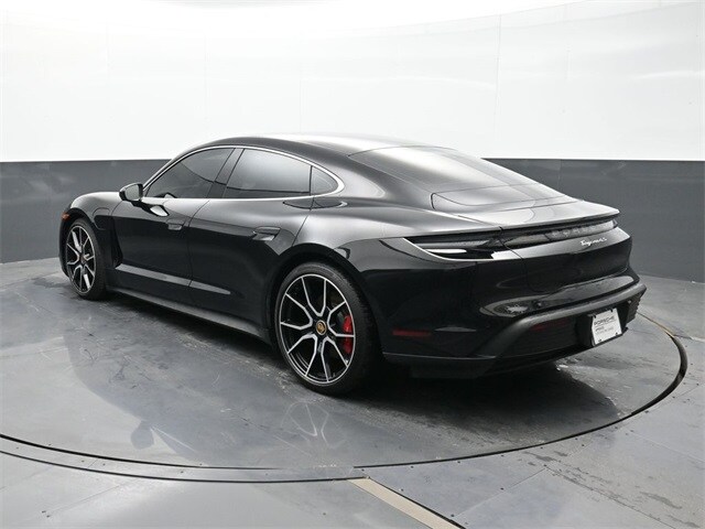 2024 Porsche Taycan 4S photo 3