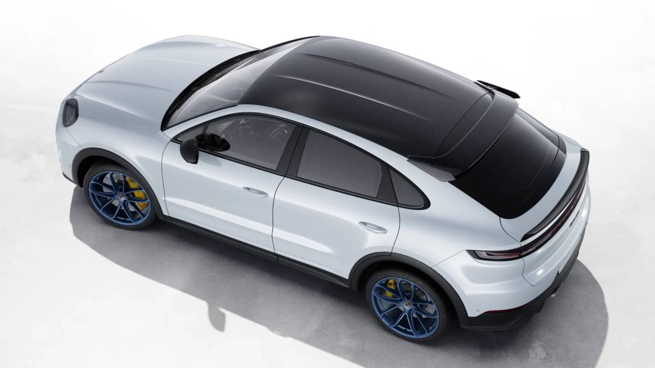 2026 Porsche Cayenne Coupe Turbo GT photo 3