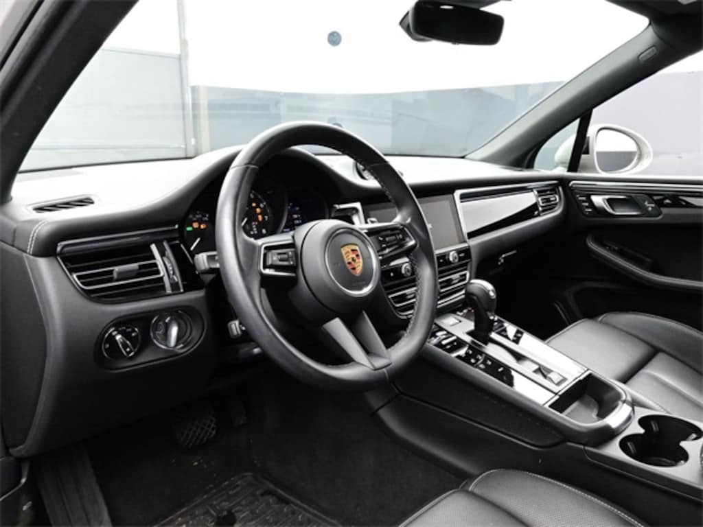 Certified 2023 Porsche Macan SUV