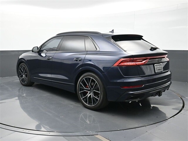 2023 Audi Q8 55 Prestige photo 3
