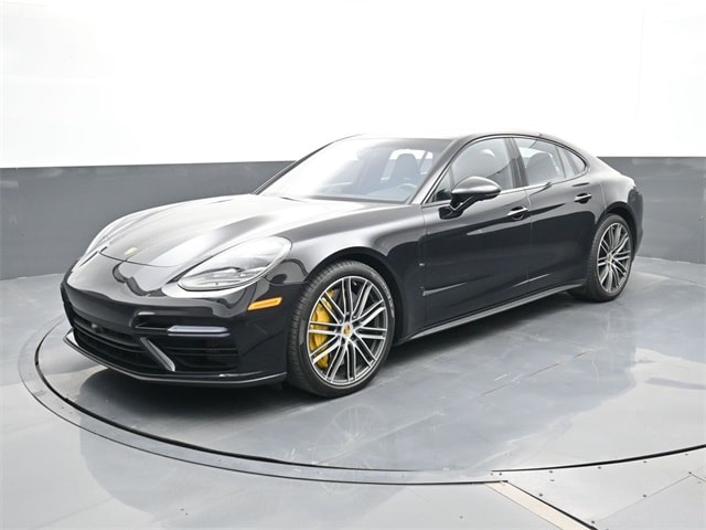 2017 Porsche Panamera Turbo's photo