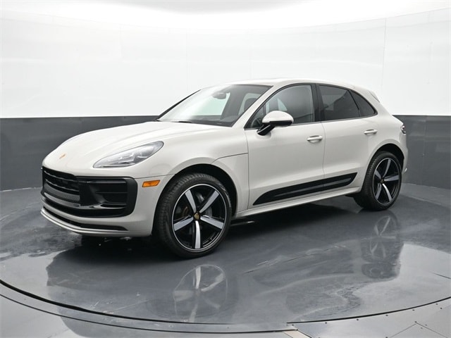 2022 Porsche Macan