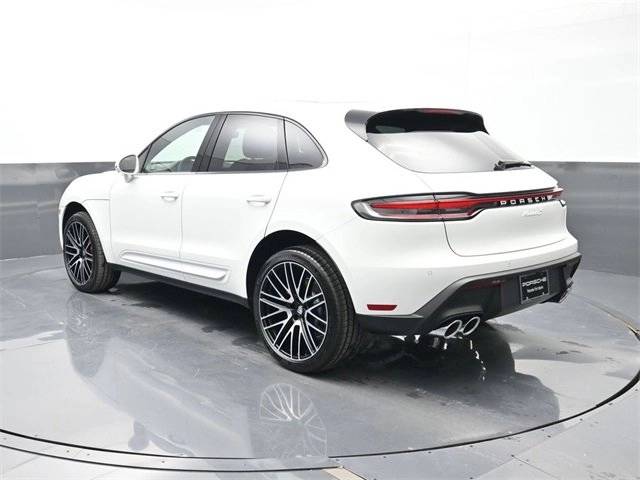 2026 Porsche Macan S photo 3