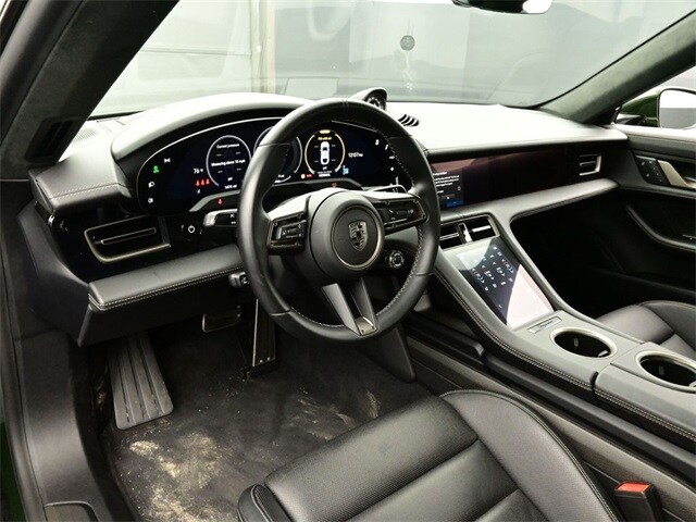 2025 Porsche Taycan Turbo S photo 4