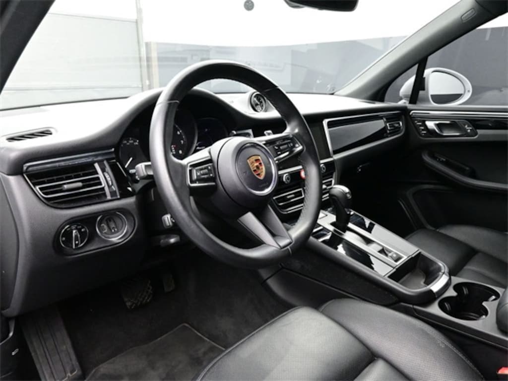 Certified 2024 Porsche Macan SUV