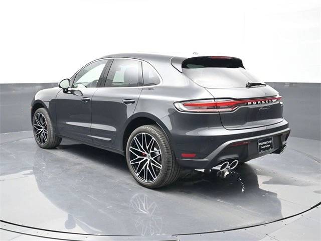 2026 Porsche Macan S photo 3