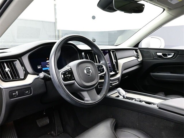 2022 Volvo XC60 Inscription photo 4