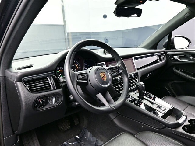 2022 Porsche Macan photo 4