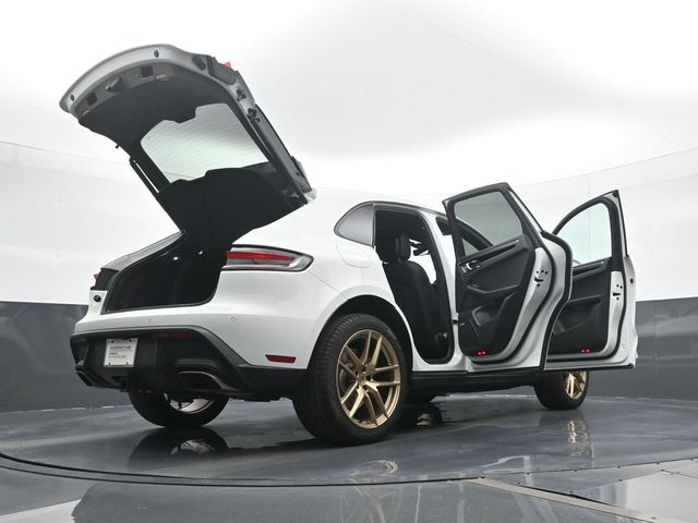 2025 Porsche Macan Base - Photo 27
