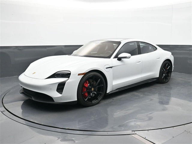 2022 Porsche Taycan GTS