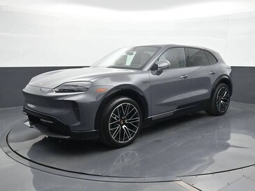 2026 Porsche Cayenne Base SUV