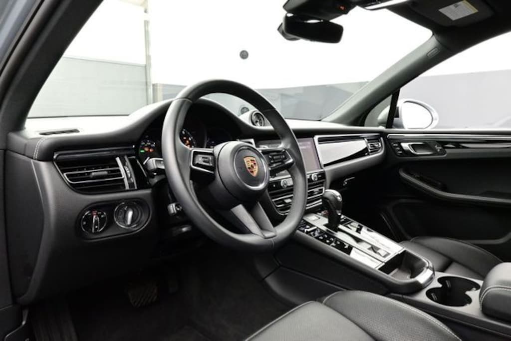 Certified 2025 Porsche Macan SUV