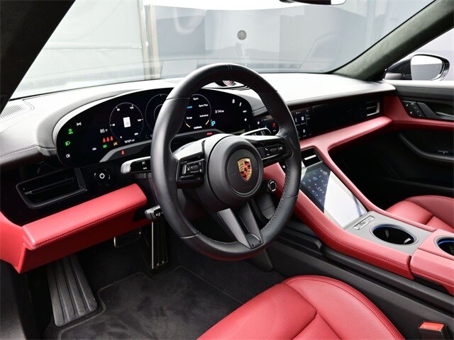 2023 Porsche Taycan GTS photo 4