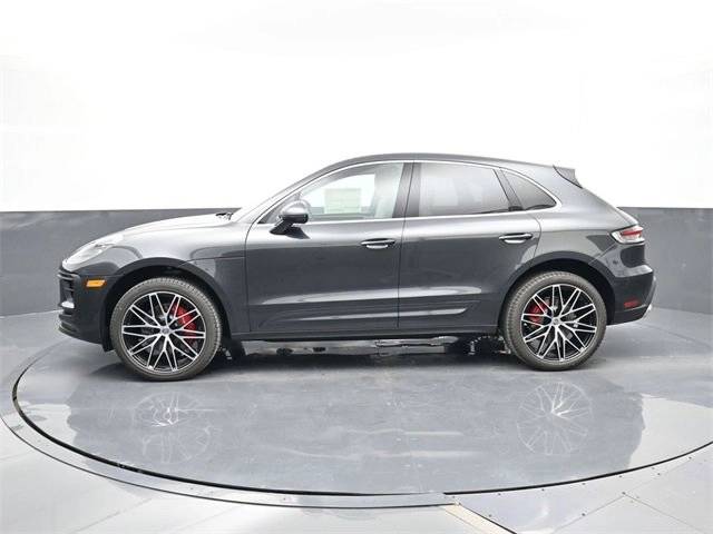 2026 Porsche Macan S photo 2