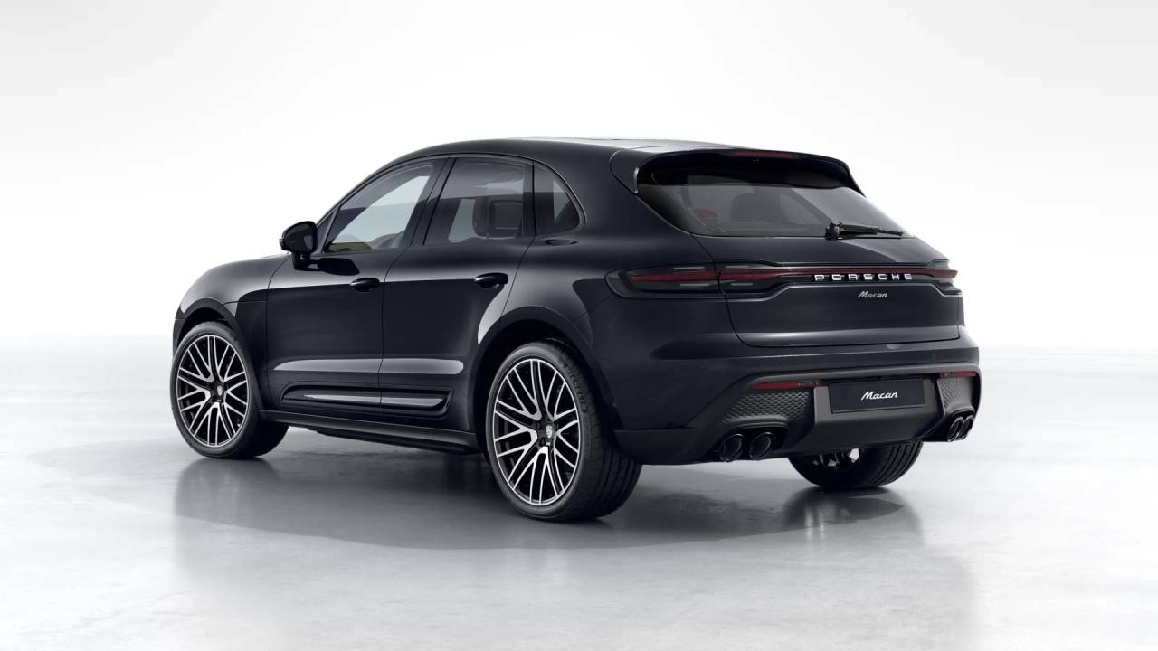2026 Porsche Macan T photo 3